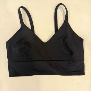Black lululemon focuser scoop neck bra